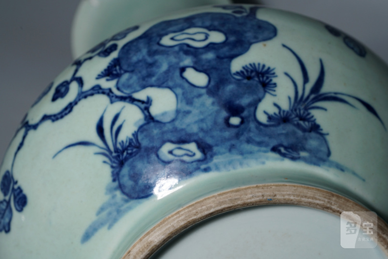 清乾隆 青釉青花釉里红重阳菊艳图撇口瓶 - 图14